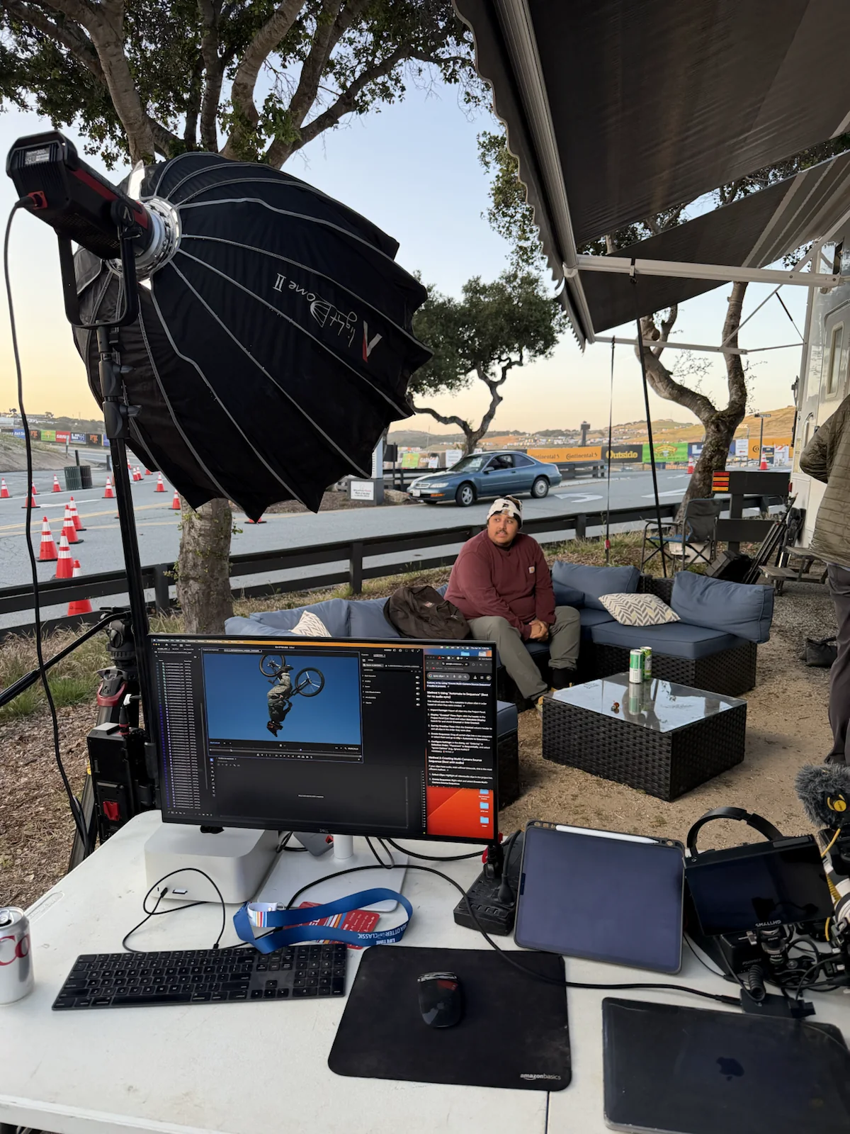 Live production and distribution workstation in the field